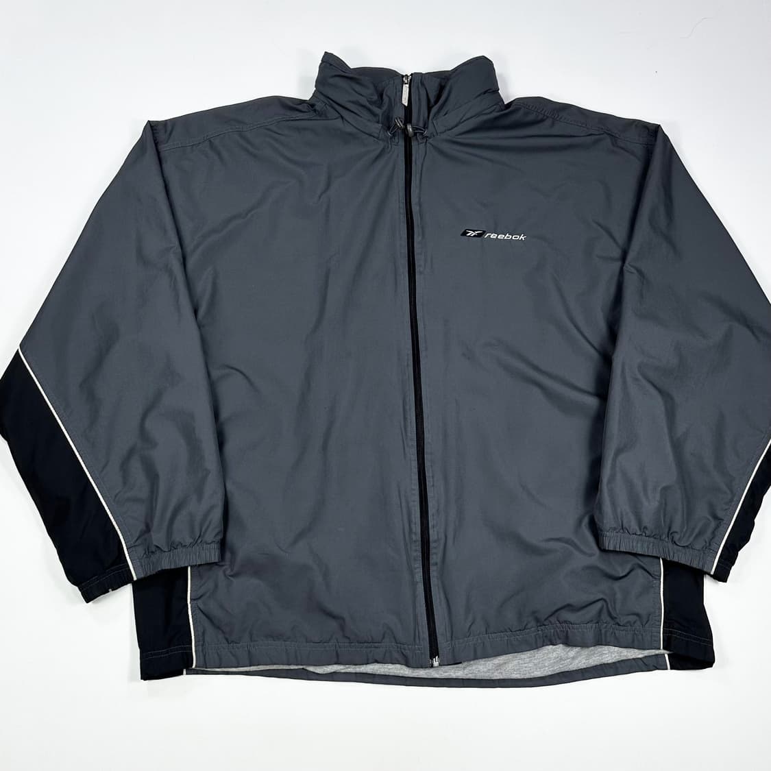 리복 올드스쿨 차콜 바람막이 자켓 (3XL) 상품이미지2