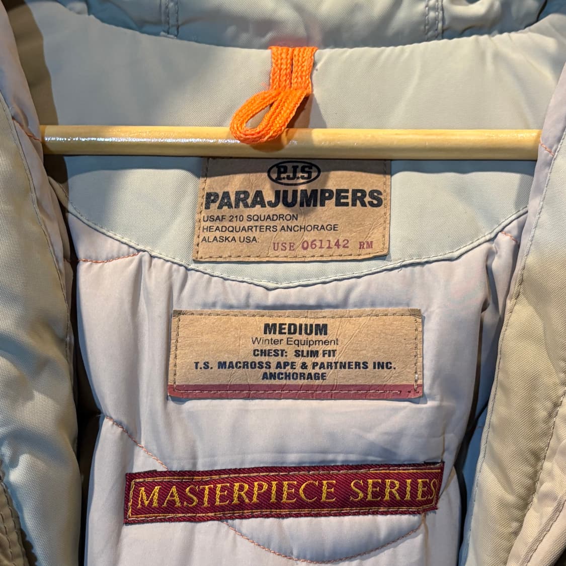 파라점퍼스 코디악 베이지 패딩 상품이미지7