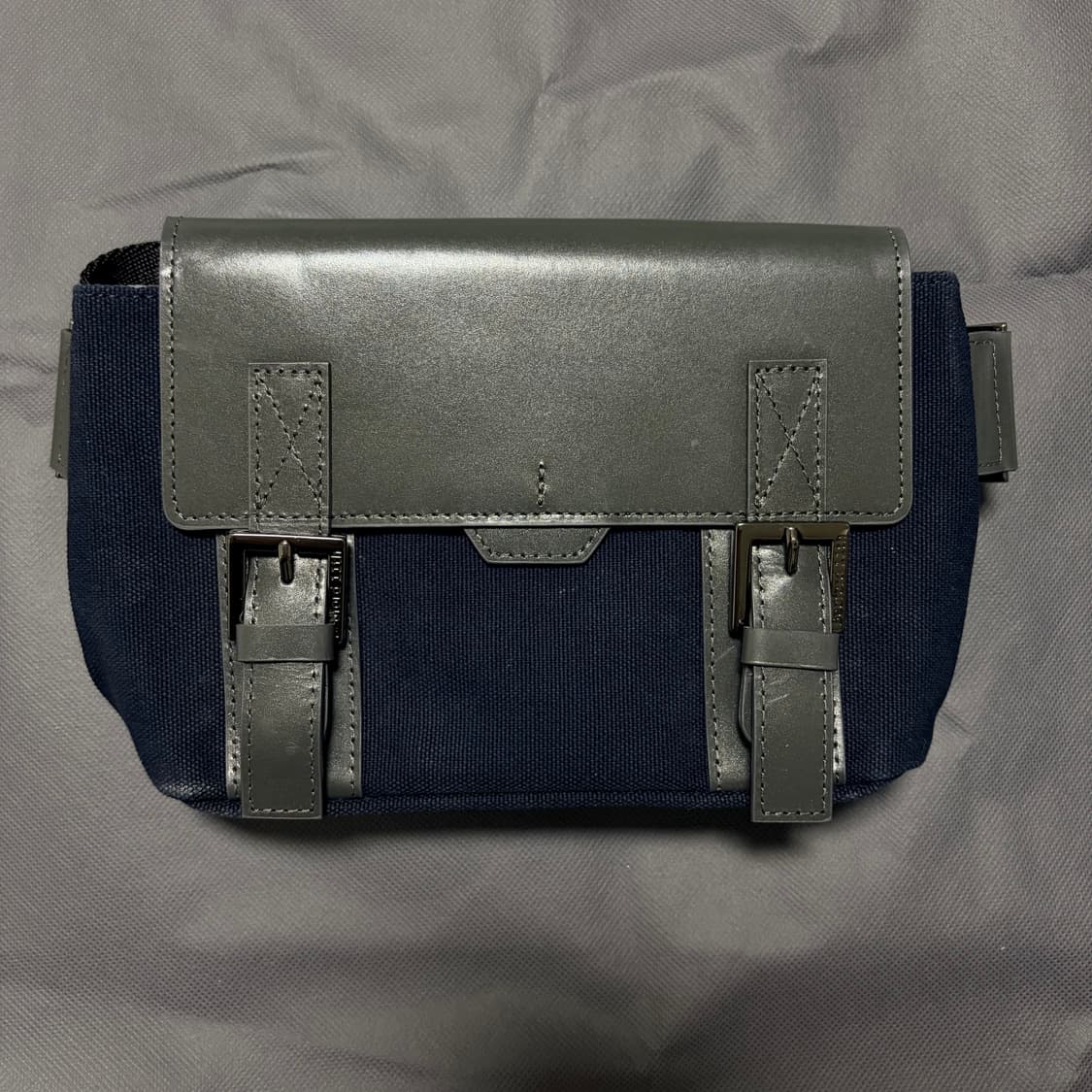 베드포드일레븐스 더블 벨티드 베이비슬링(네이비그레이) 상품이미지3