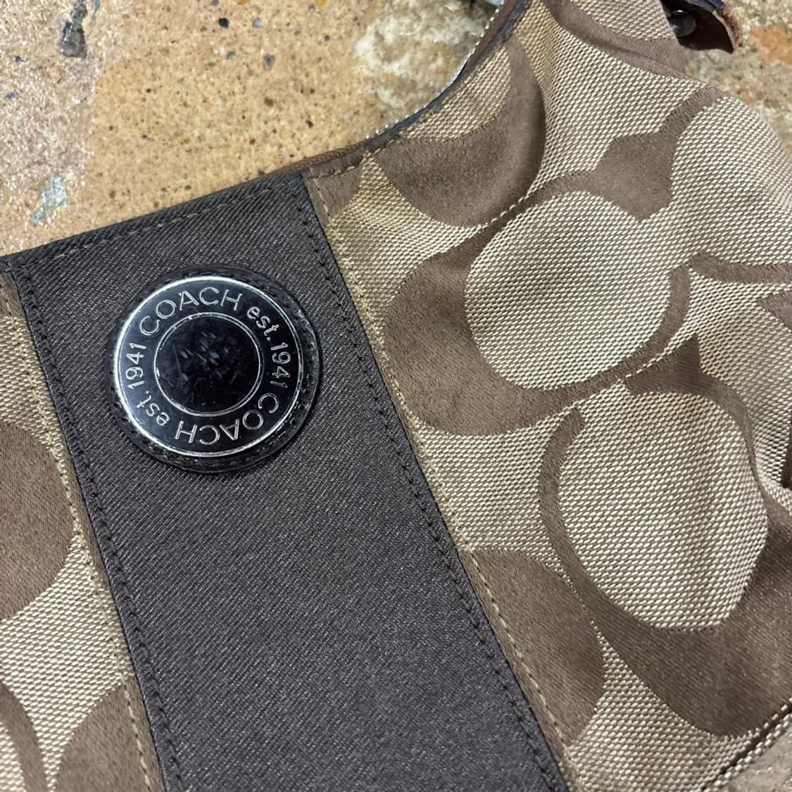 코치 브라운 시그니처 숄더백 가방  상품이미지7