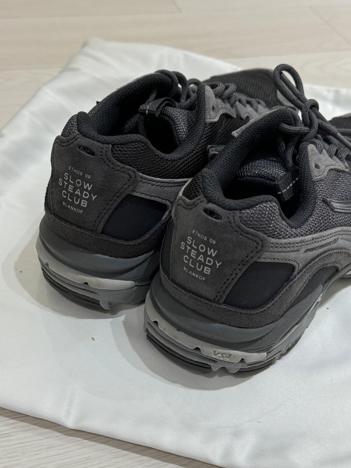 ‼️이사 처분 (새상품) 미즈노 웨이브 라이더 10 슬로우 스테디클럽 블 상품이미지2