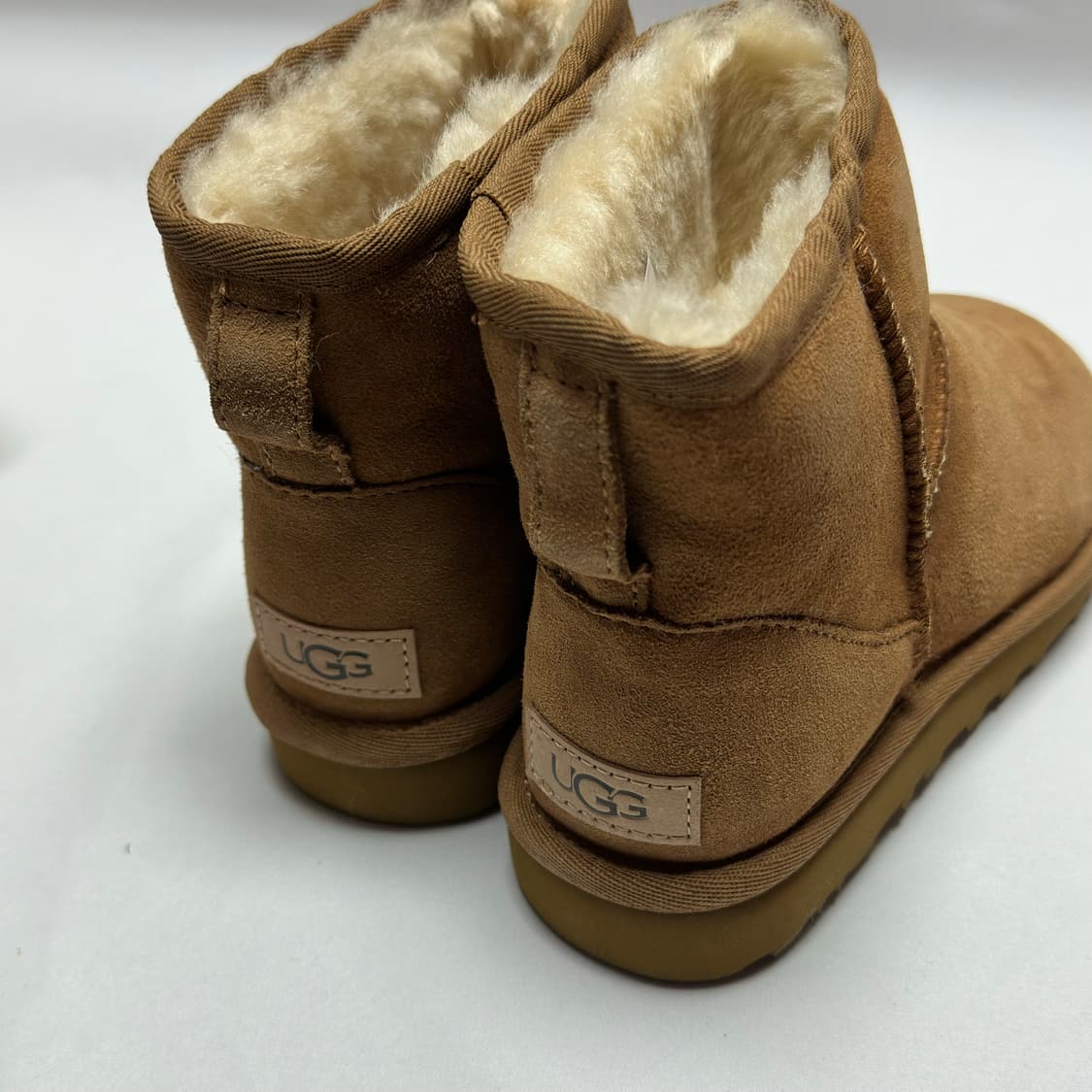 (240) 어그 클래식 미니2 부츠 체스트넛 새제품 상품이미지3