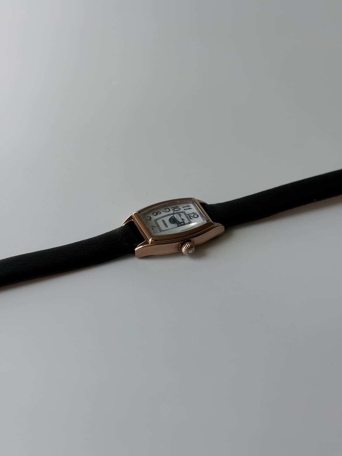 1990s Arabic Rose Gold Mini Tank Quartz 상품이미지3