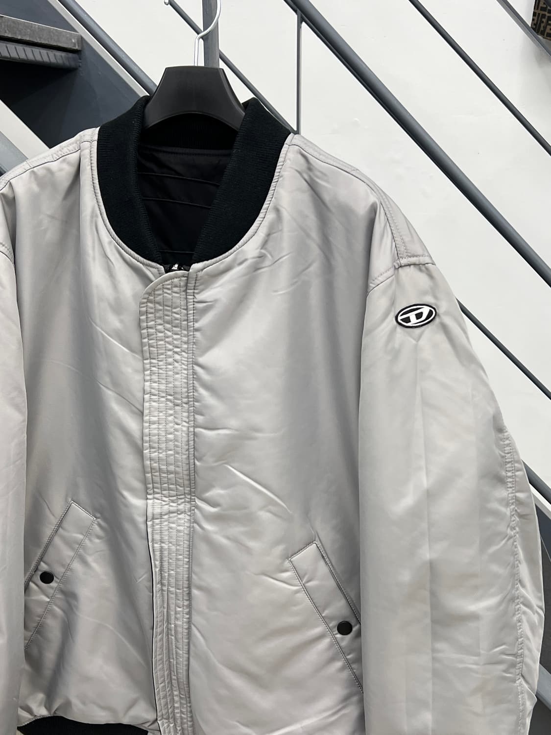 디젤 23FW 마탄 리버시블 봄버 자켓 상품이미지6