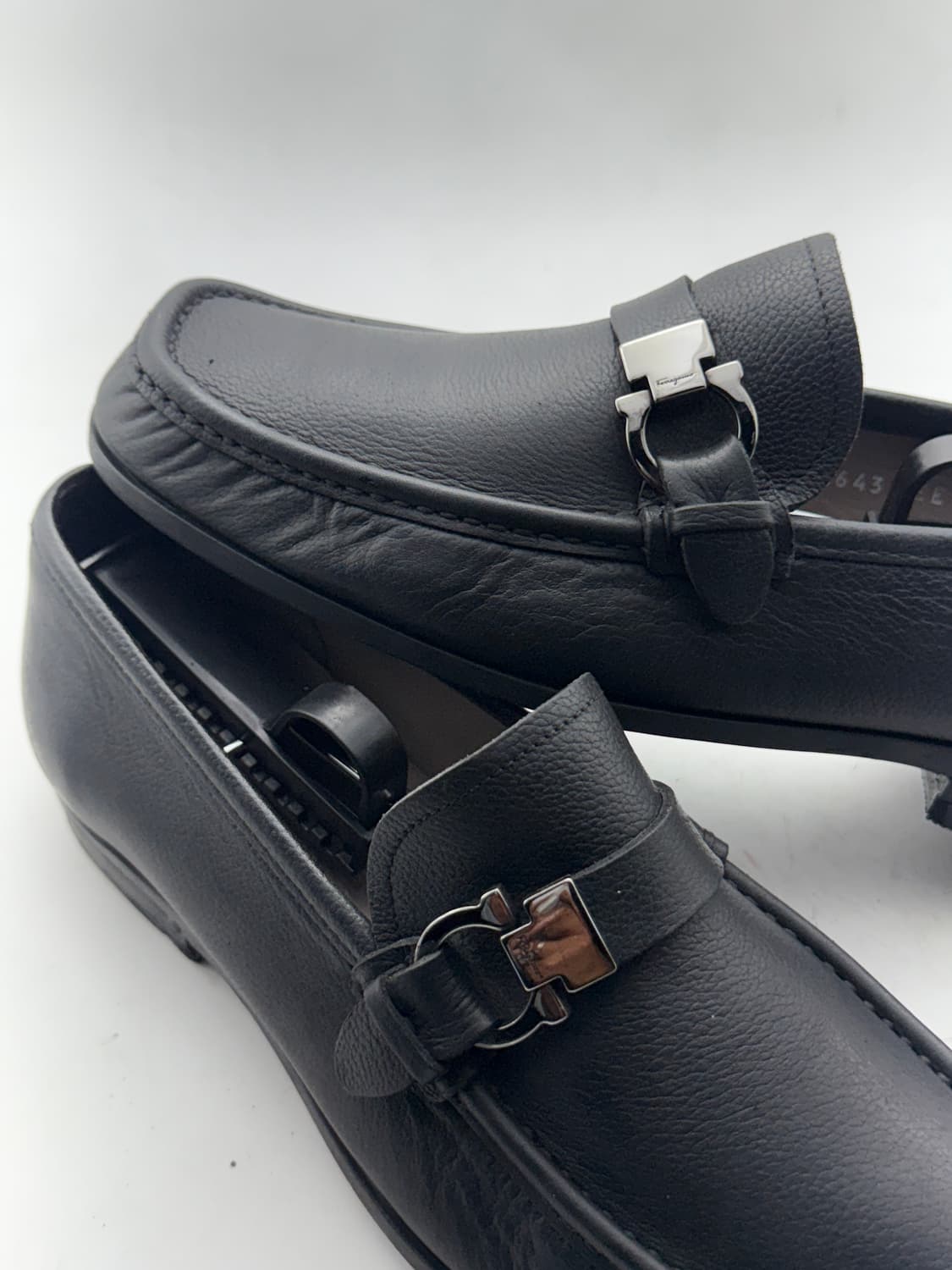 정품)페라가모255 상품이미지5