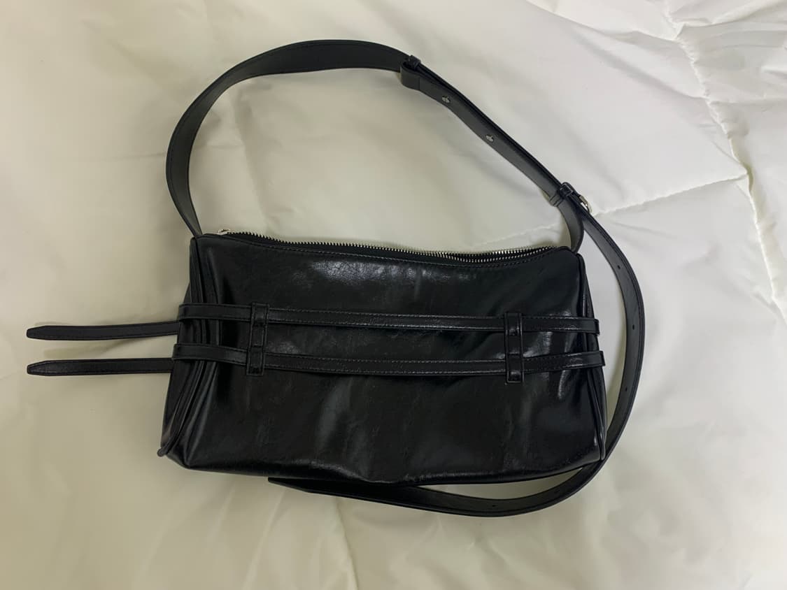 마뗑킴 더블 벨티드 스트랩 미니백 블랙 상품이미지4