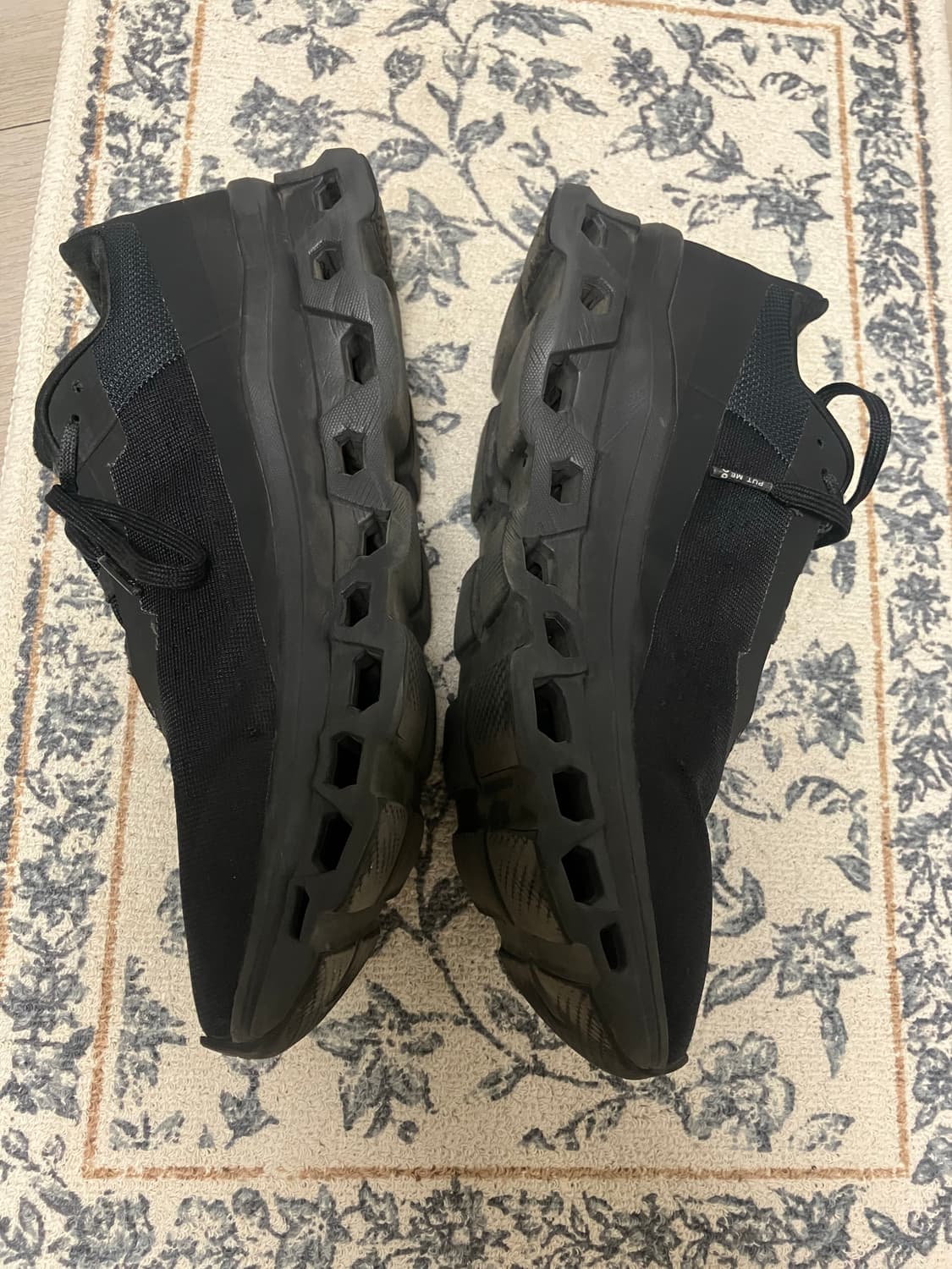 온러닝 클라우드 몬스터 블랙 285 상품이미지3