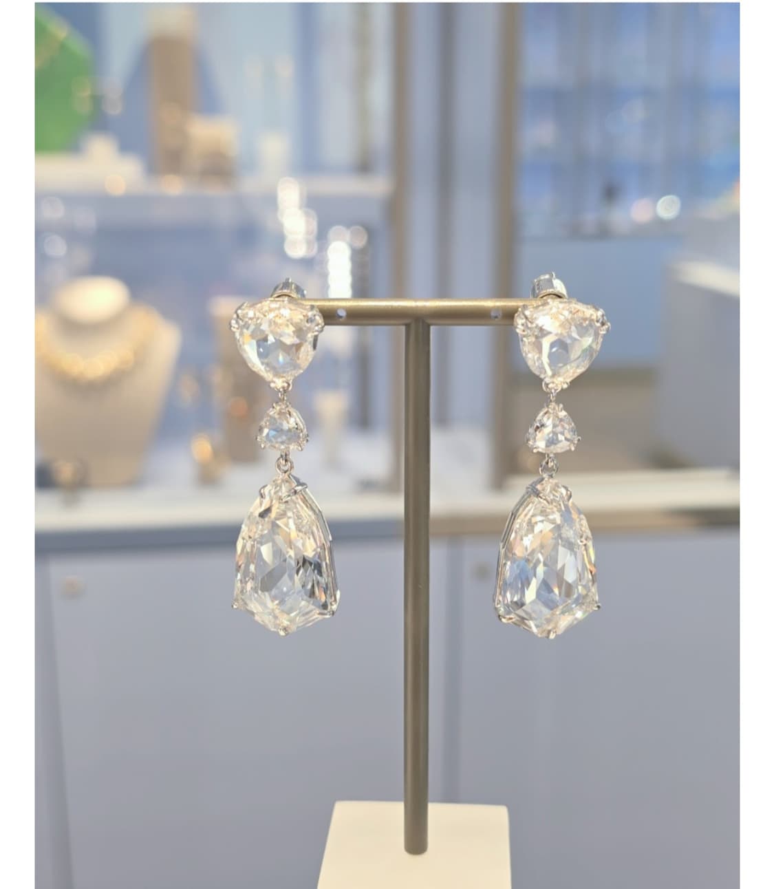 새제품)스와로브스키 메스메라 드롭 귀걸이 정품 상품이미지5