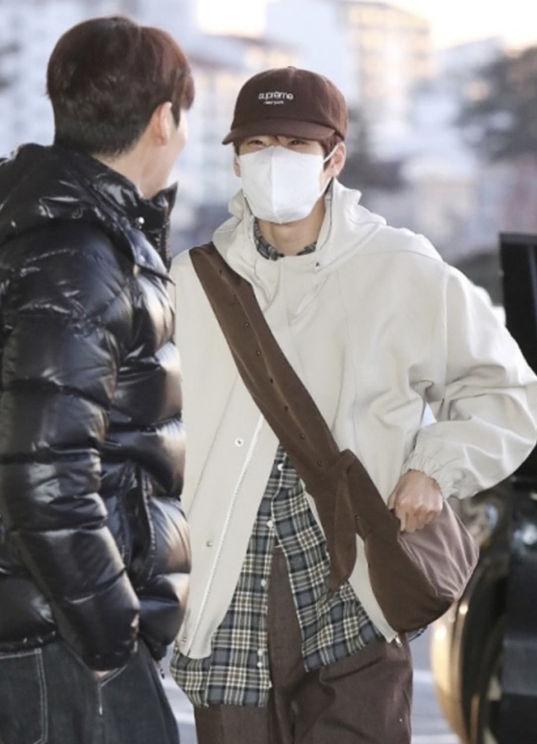 아모멘토square shoulder bag brown(라이즈 소희 착용) 상품이미지5