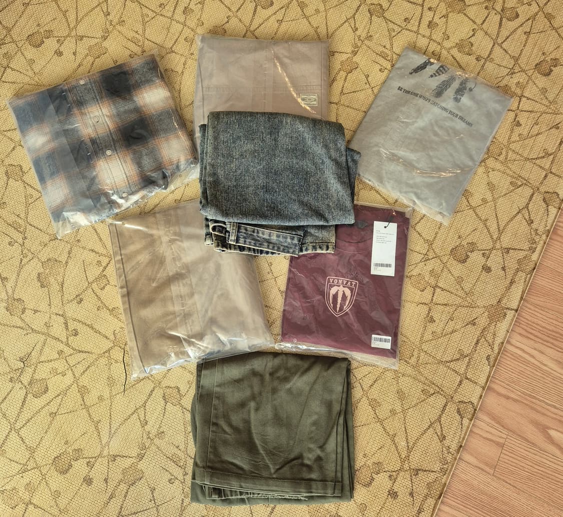 옷장 정리(체크셔츠, 치노, 반팔, 데님) 상품이미지1