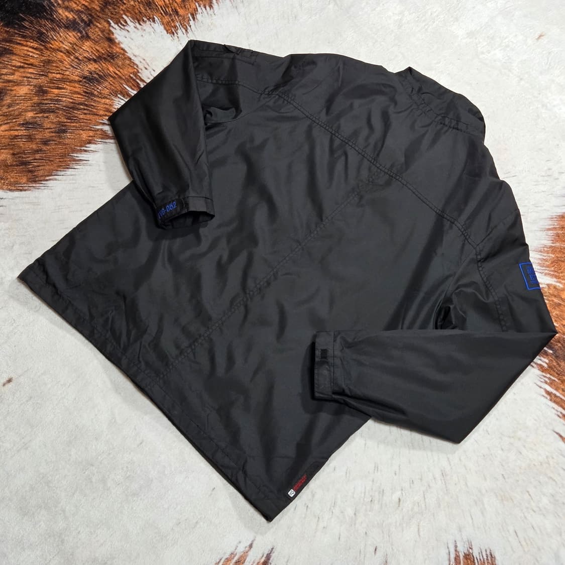 에비수 블랙 바람막이 자켓 상품이미지5