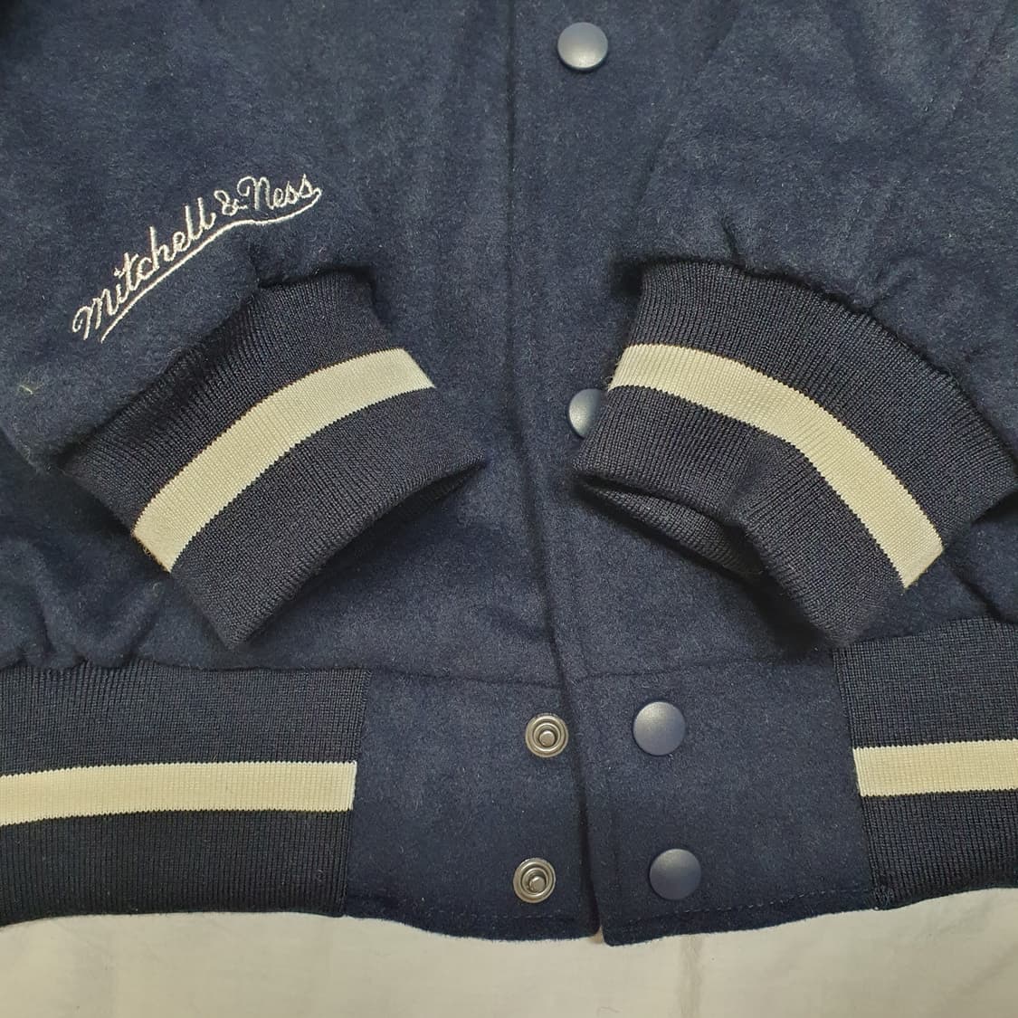 미첼앤네스 뉴욕 양키스 인더 스탠즈 울 바시티 자켓 MLB 엠엘비 상품이미지4