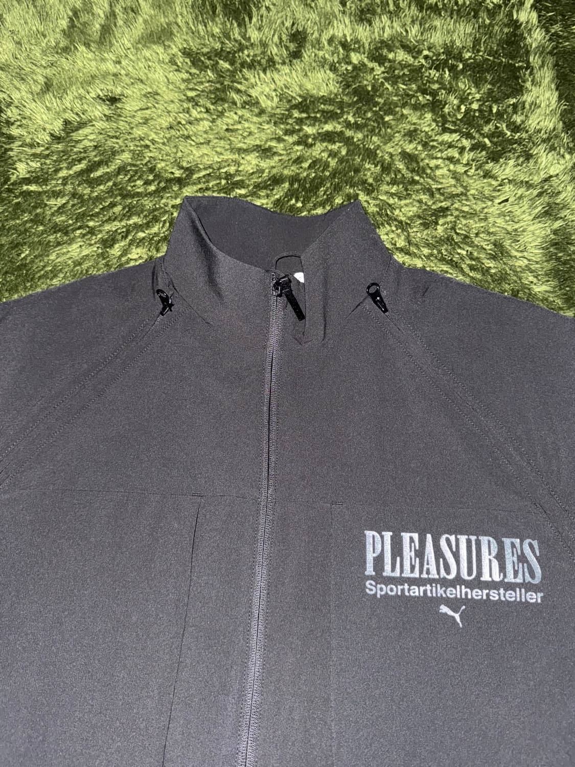[L] PLEASURES 플레져스 X 푸마 콜라보 2in1 자켓 블랙 상품이미지4
