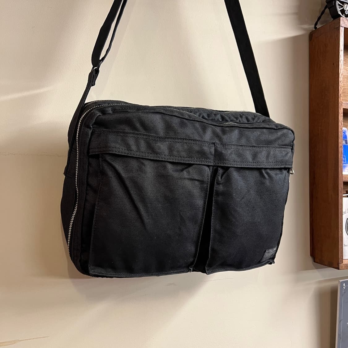 Porter Smoky Cross Bag charcoal 상품이미지3