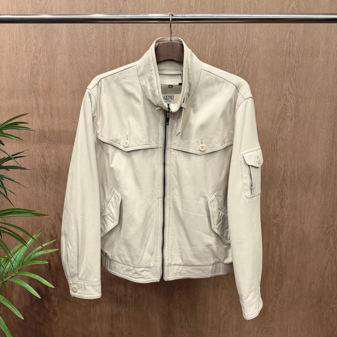 발망 하이넥 레더 집업 자켓 웨스턴 요크 디테일 레귤러핏 아이보리 상품이미지1