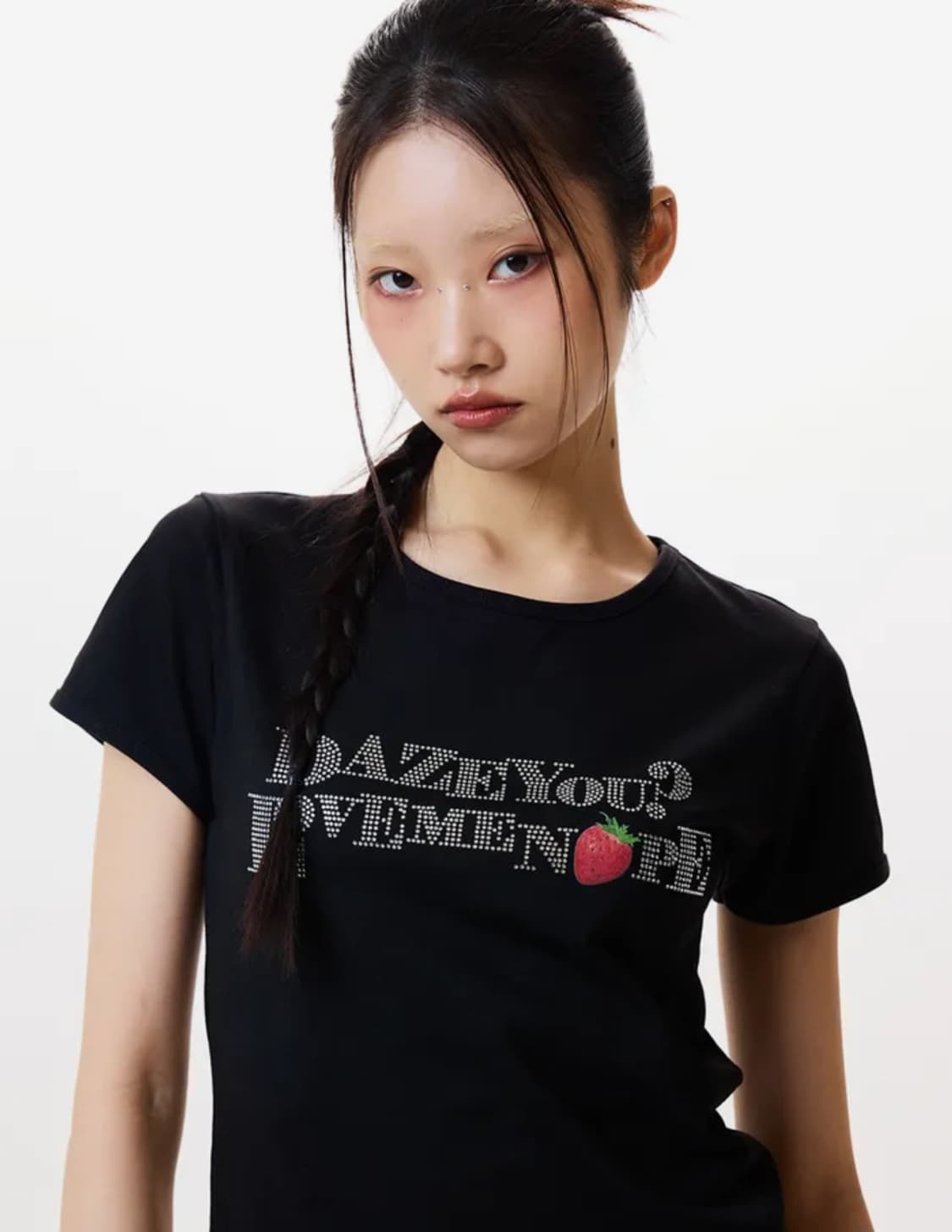 러브이즈트루 스트로베리 레터링 티 상품이미지1