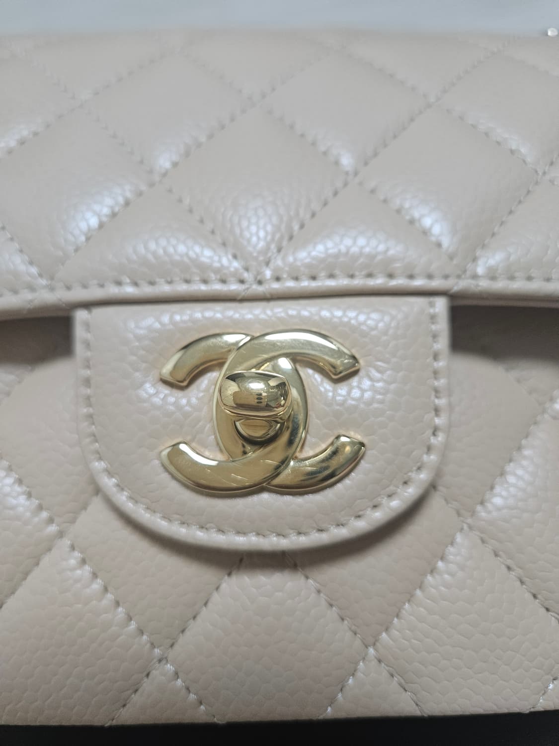 샤넬 클래식 스몰 베이지 내장칩 상품이미지9