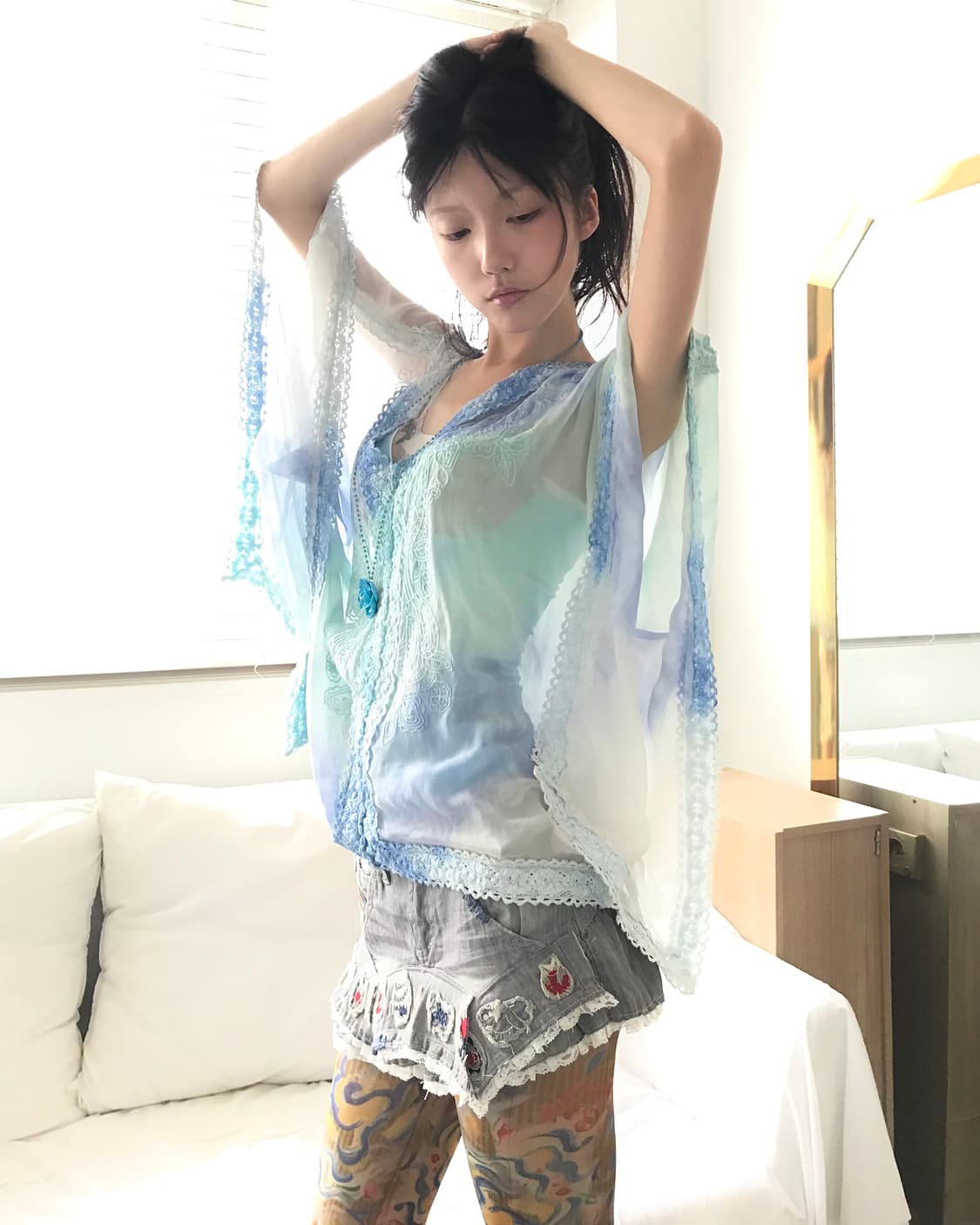 Blue tie-dye bohemian lace box blouse 상품이미지1
