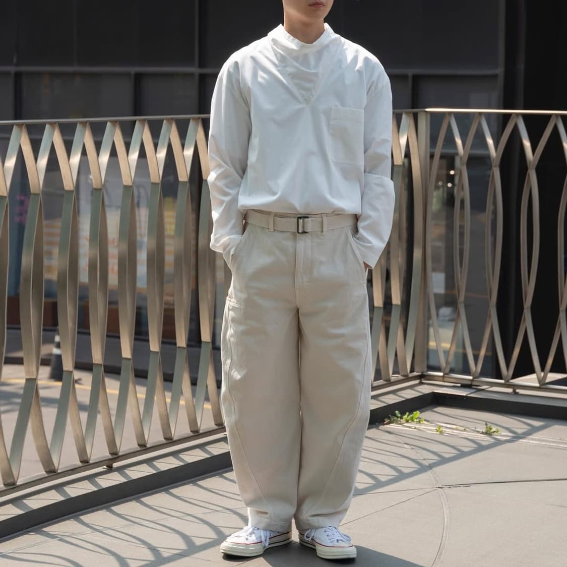 [44] 르메르 코리아 익스클루시브 벨티드 트위스트 팬츠 에크루 상품이미지1