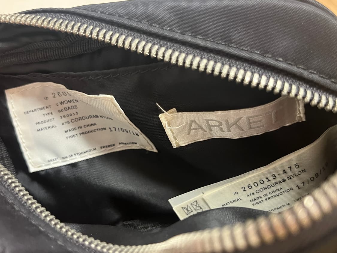 arket 아르켓 미니 카메라백 상품이미지4