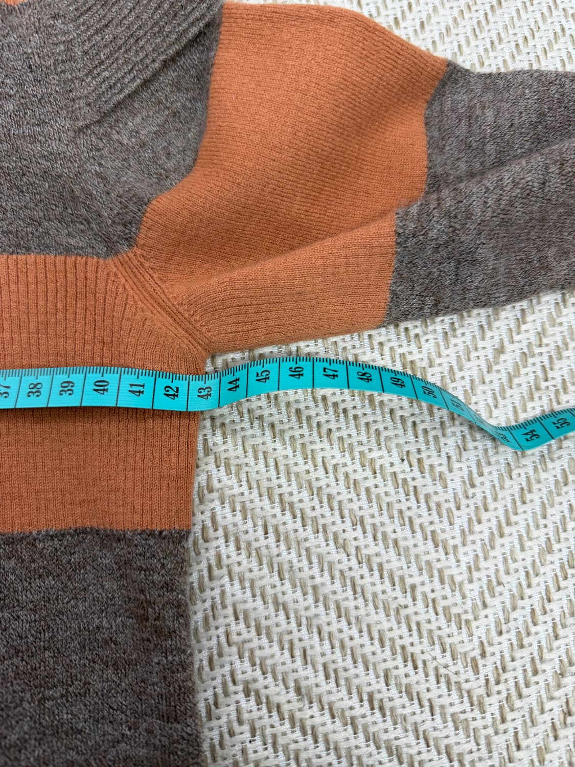 정품) 시스템 한섬 브라운 오렌지 스트라이프 니트 90F 상품이미지8