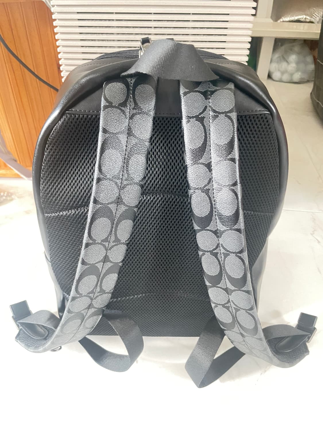 코치 시그니처 백팩 블랙 상품이미지2