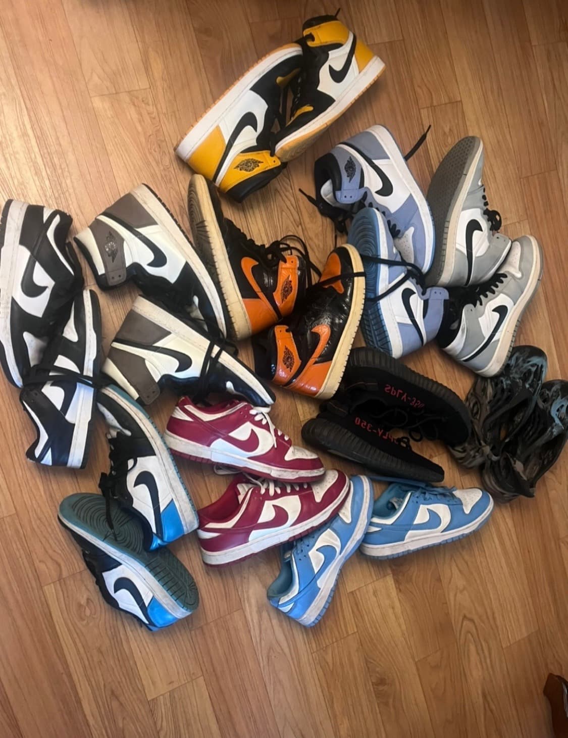 조던들이랑 기타신발들 판매합니다  상품이미지1