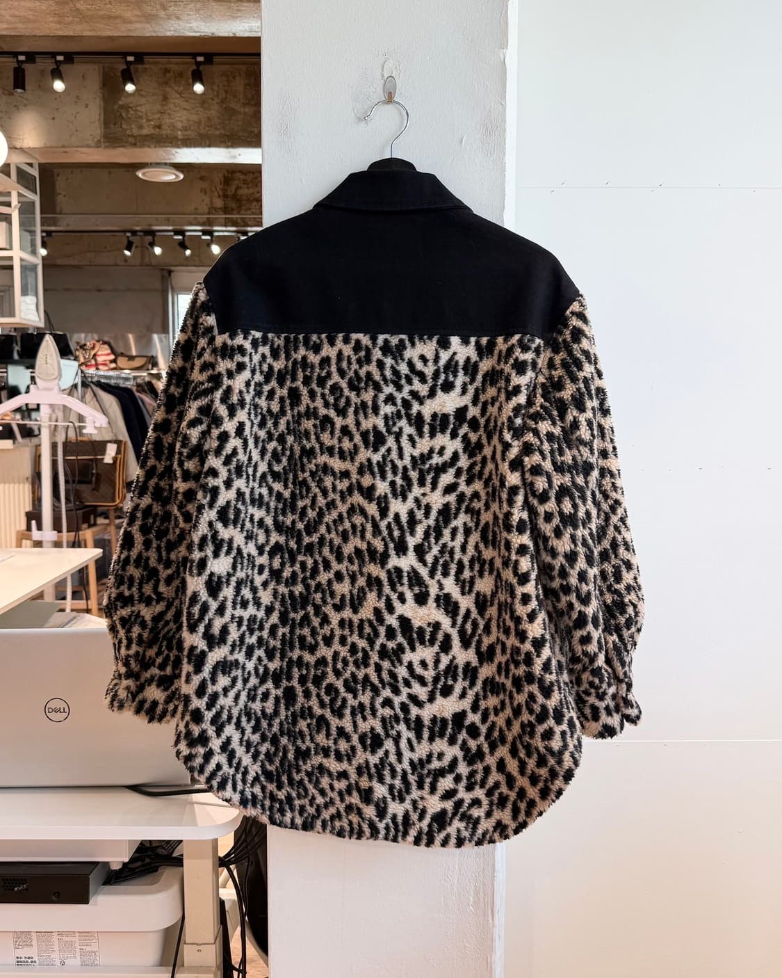 마쥬 블랙 레오파드 퍼 자켓 상품이미지7