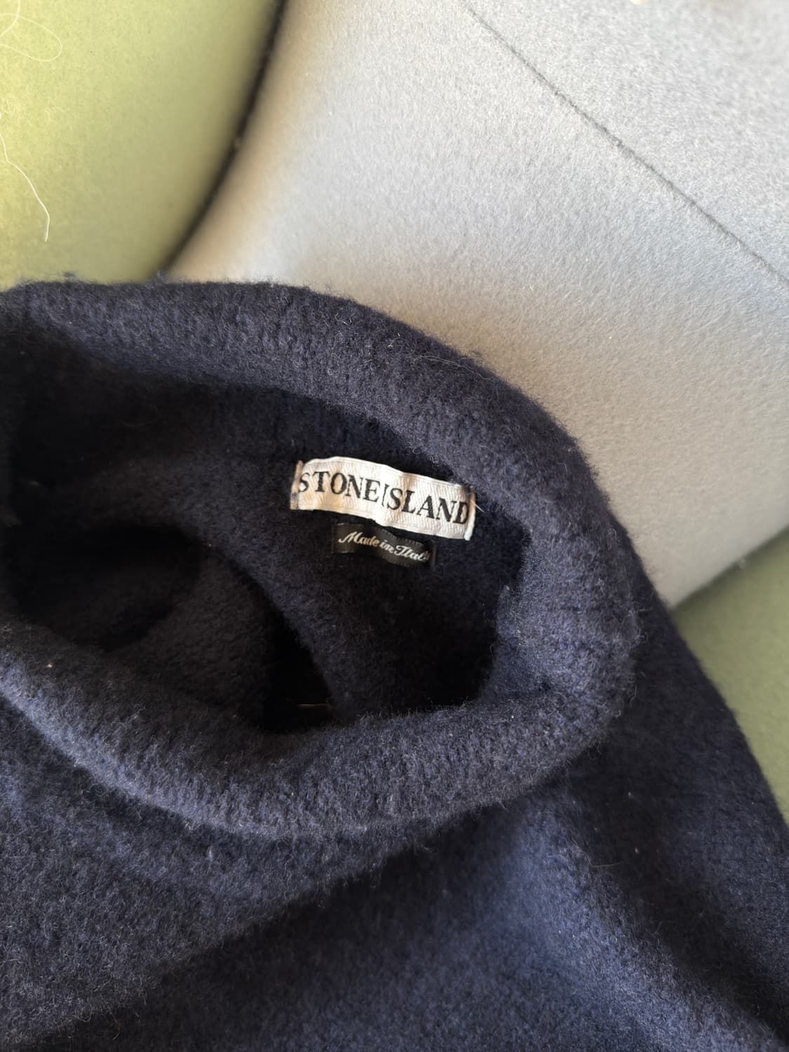 95AW 스톤 아일랜드 울 롤넥 니트 상품이미지4