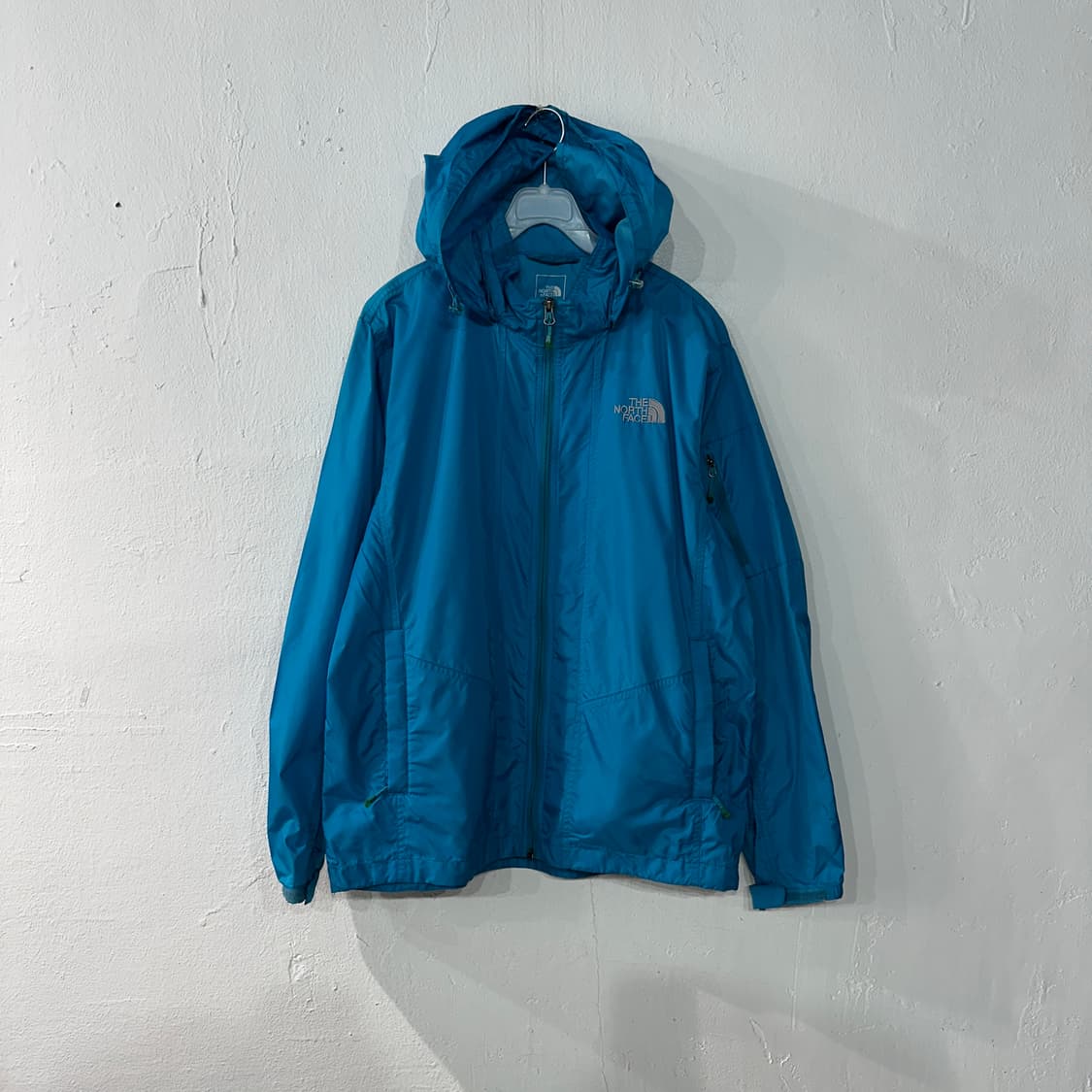 노스페이스 경량바람막이 자켓 L 상품이미지1