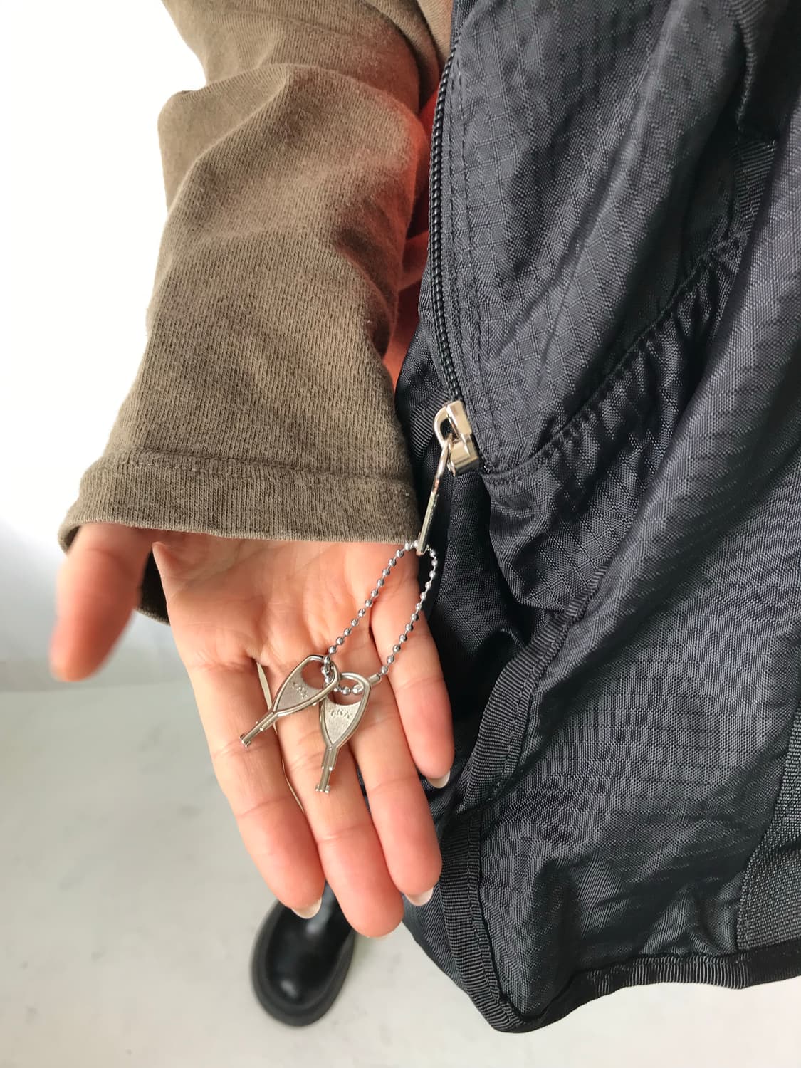 ⊹ Lock Detail Tote Bag 상품이미지3