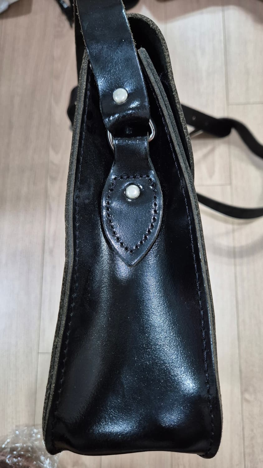 [The Leather Satchel] 더 레더 사첼백 블랙 상품이미지5
