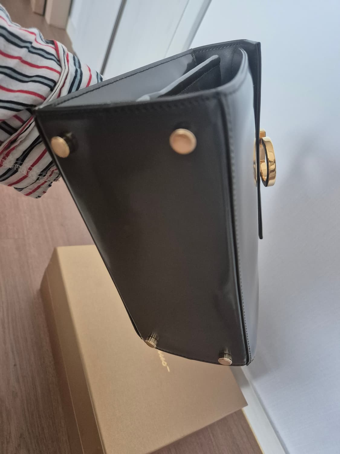 페레가모 켈리백 상품이미지5