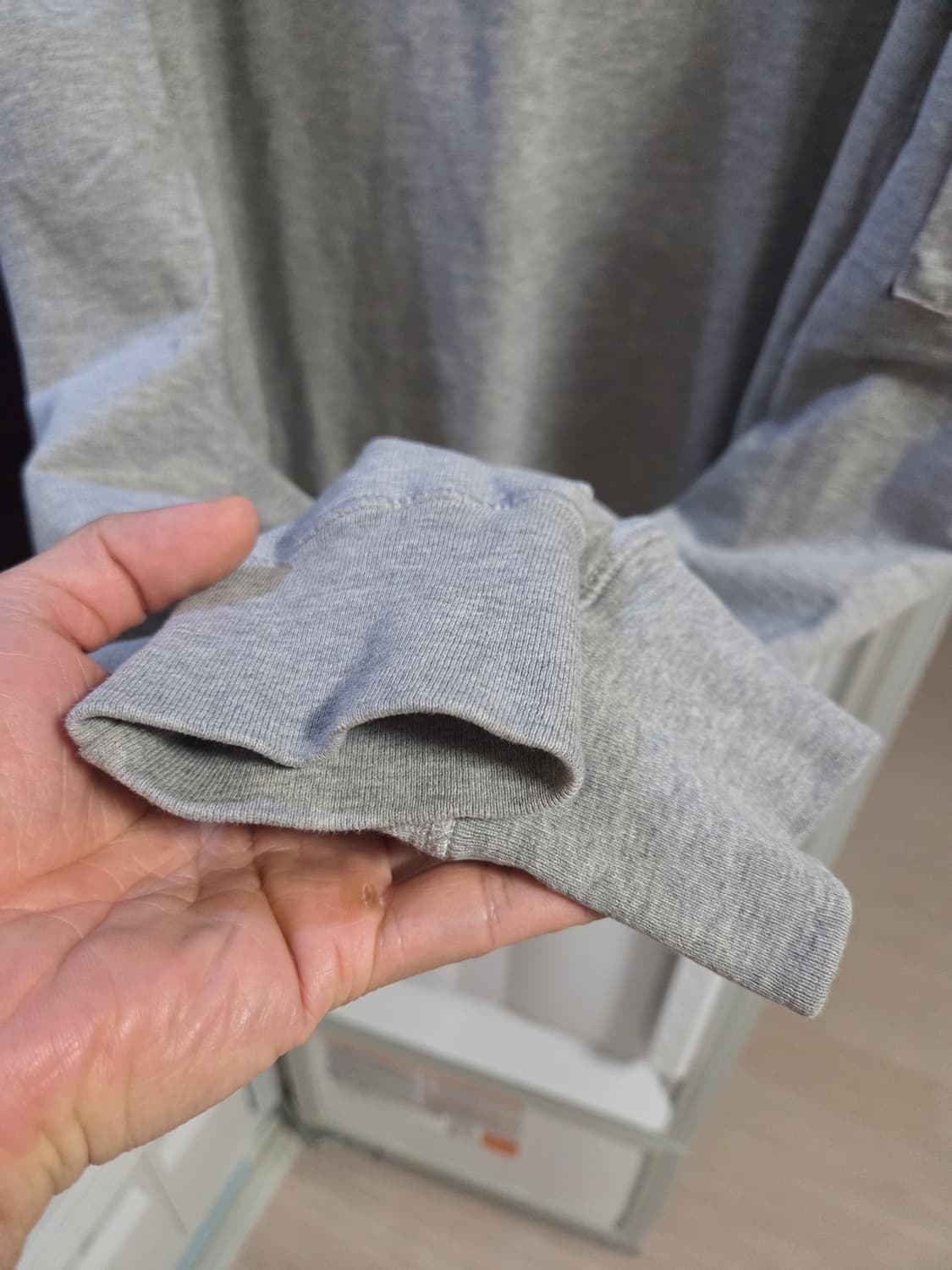 [정품] C.P. 컴퍼니 렌즈 와펜 맨투맨 상품이미지5