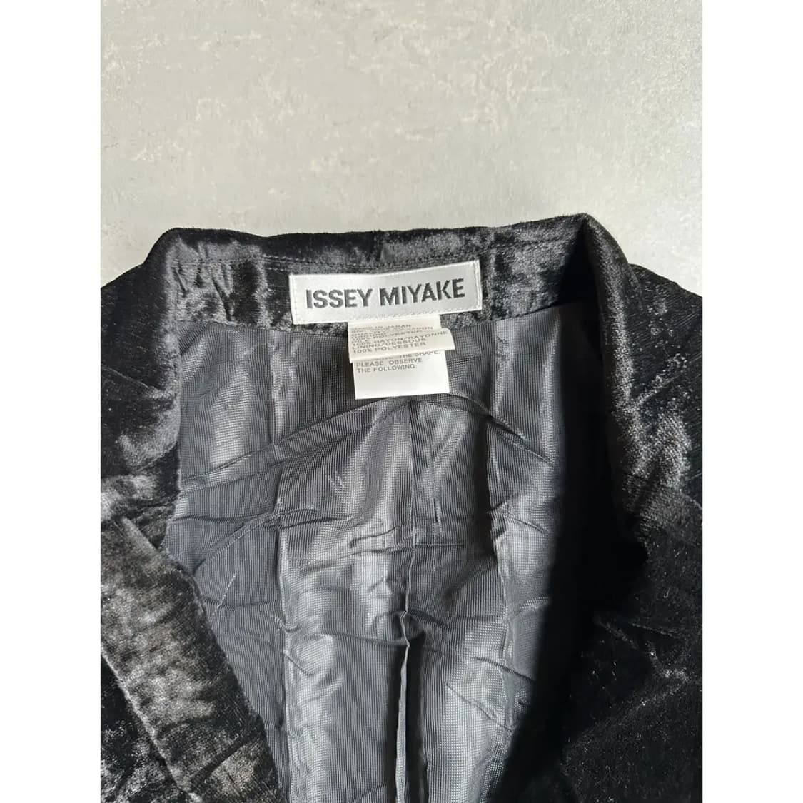 issey miyake pleated velvet blazer 상품이미지4