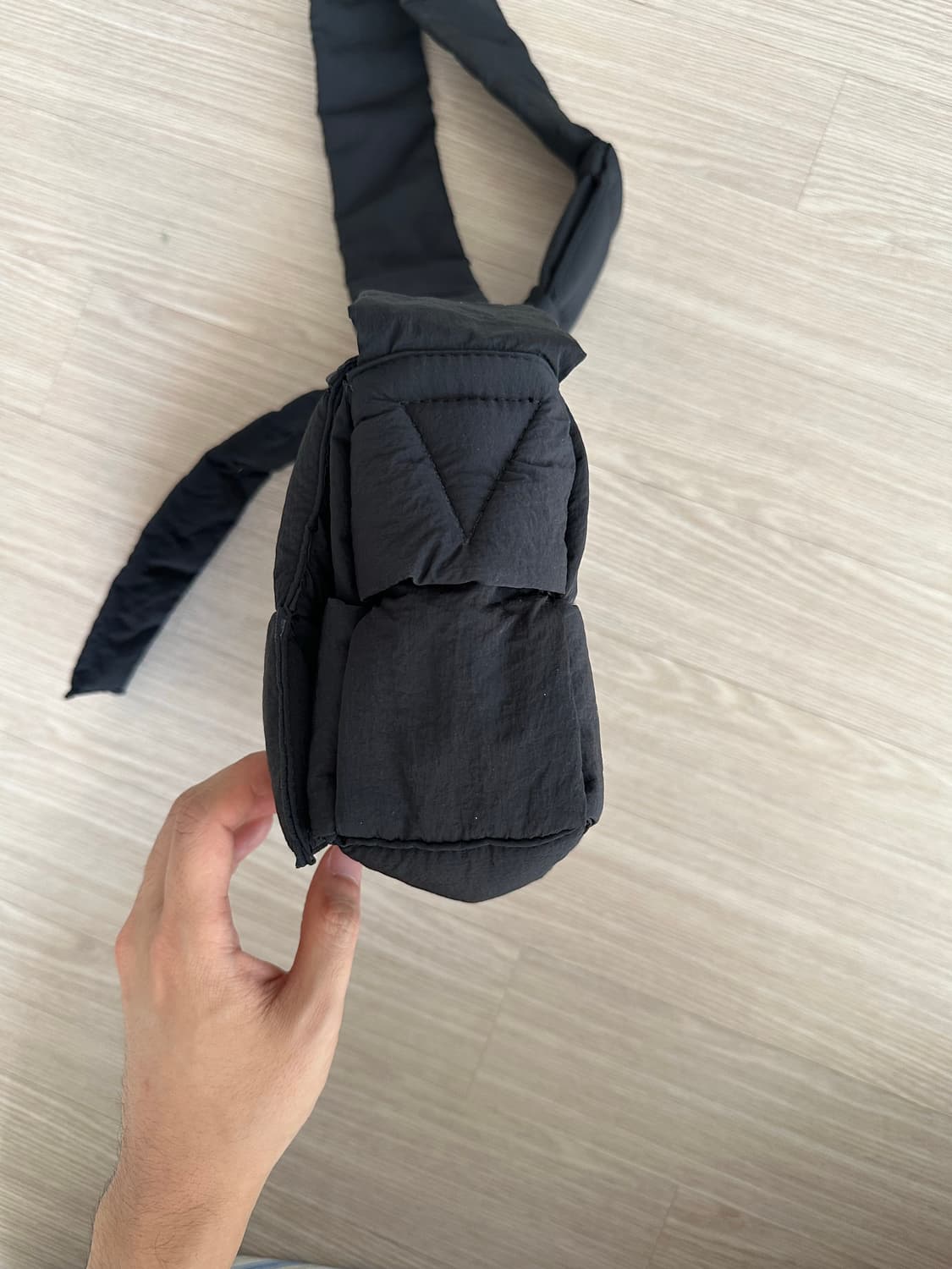 보테가베네타 패딩 카세트백 상품이미지4