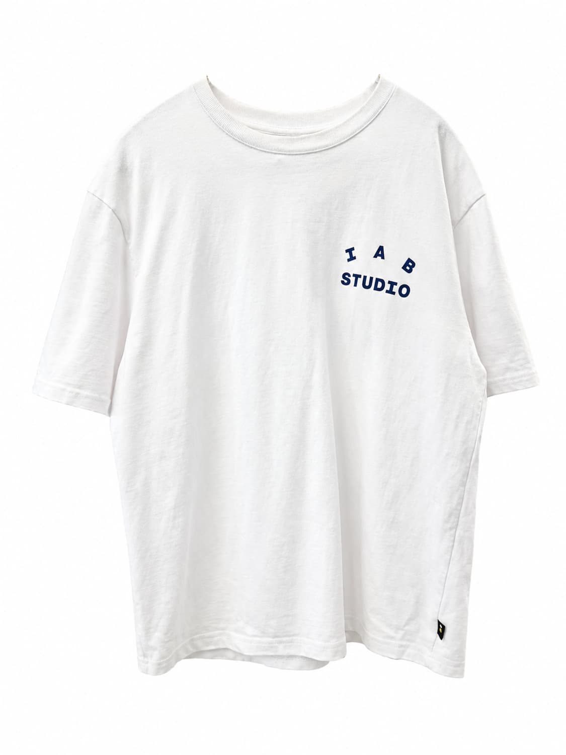 아이앱 스튜디오 반팔티 화이트 L 상품이미지1
