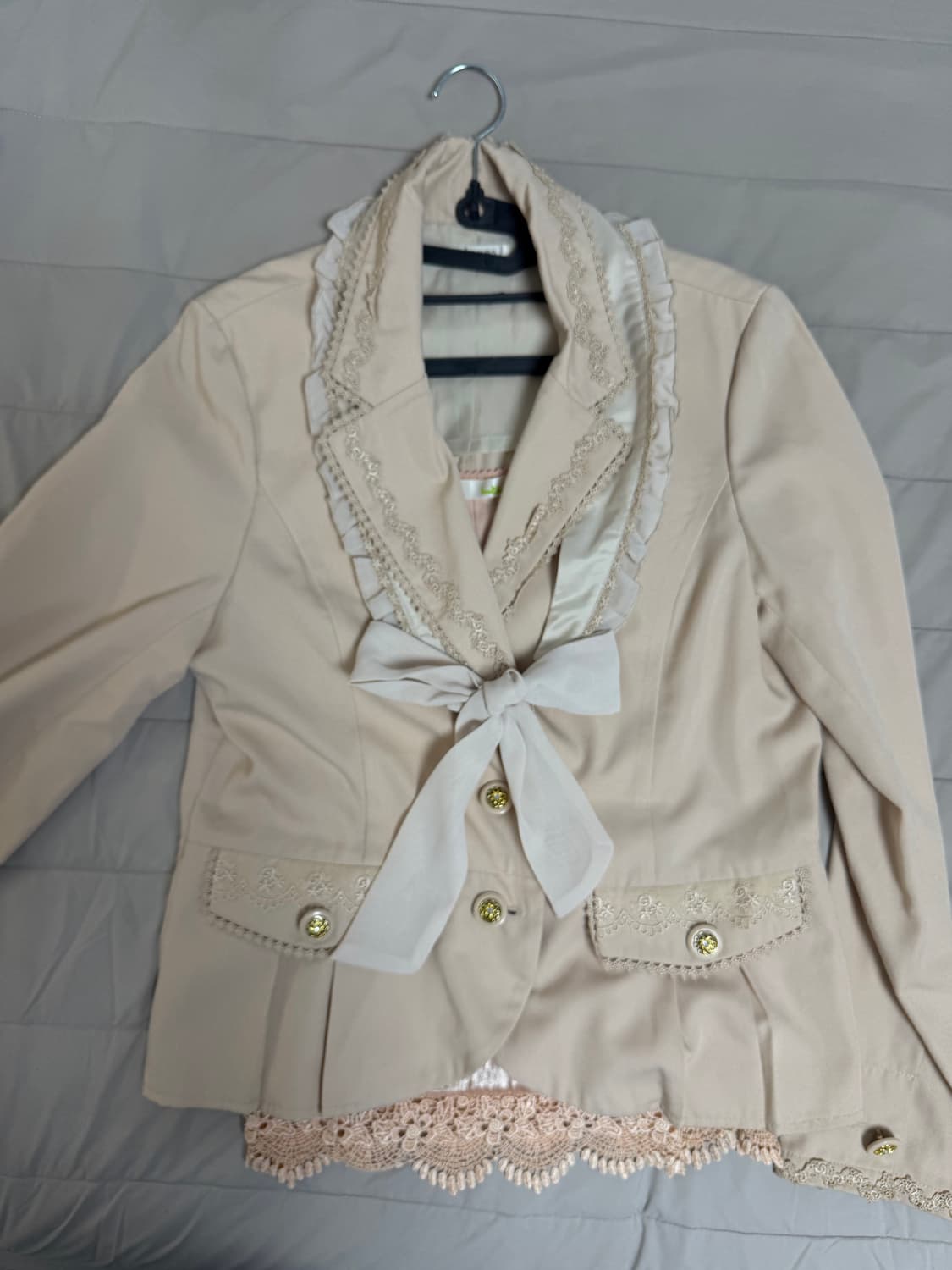 엑시즈팜 레이스 핑크 하치 자켓 상품이미지1