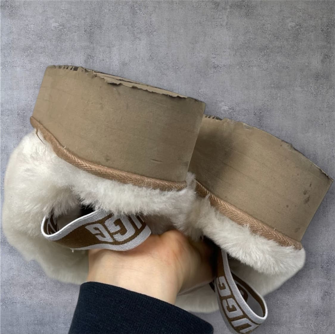 UGG 어그 체스트넛 펀케트 슬라이드 플랫폼 슬리퍼 37 상품이미지7