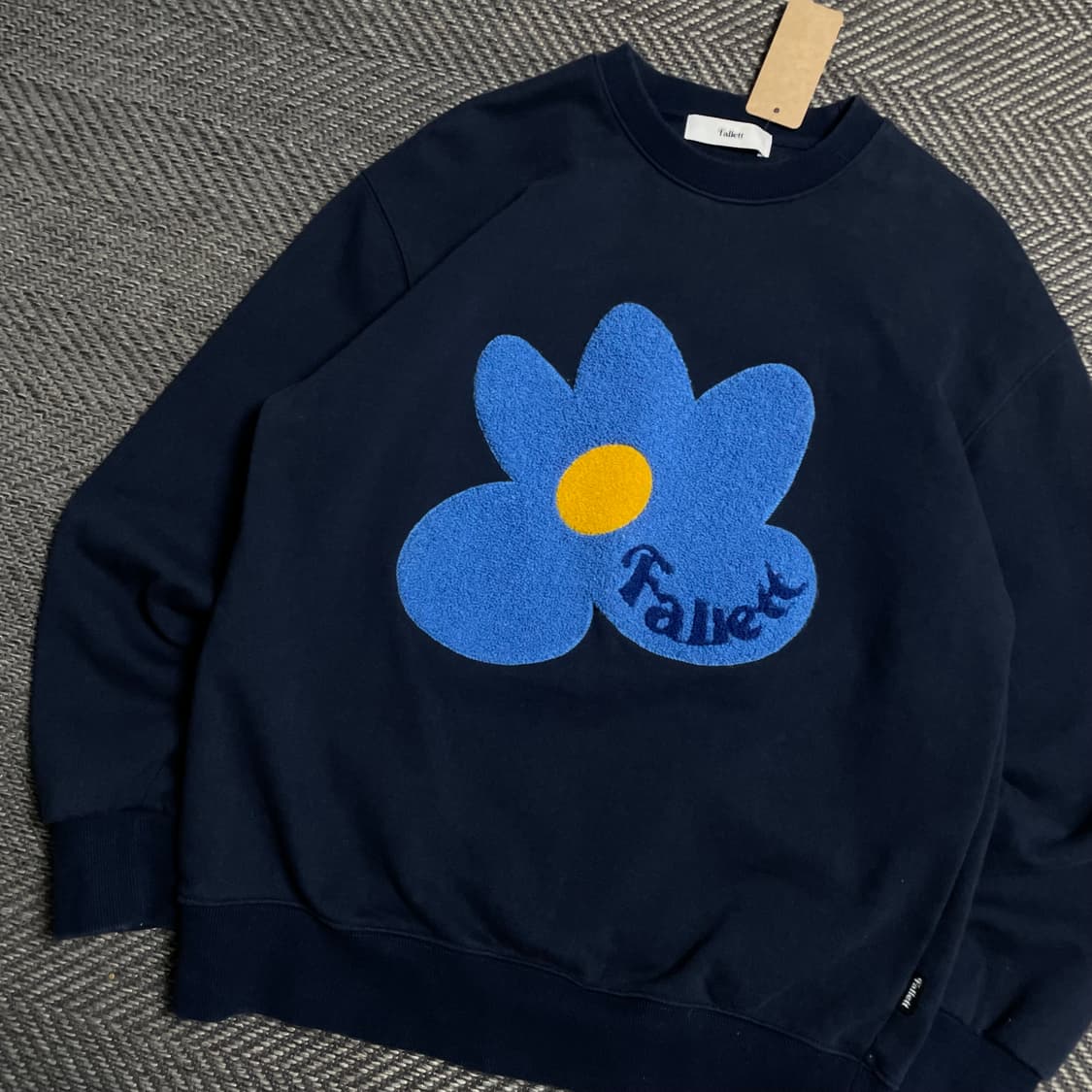 팔렛 플라워 빅로고 박시핏 부클 맨투맨 네이비o 5215 상품이미지3