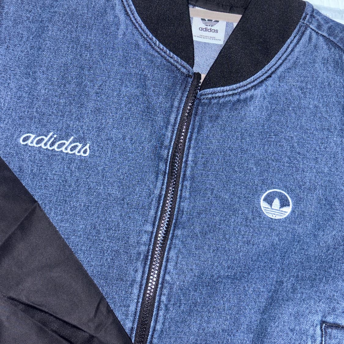 아디다스 컬리지에이트 데님 자켓 바시티 항공점퍼 블랙핑크 제니 상품이미지3