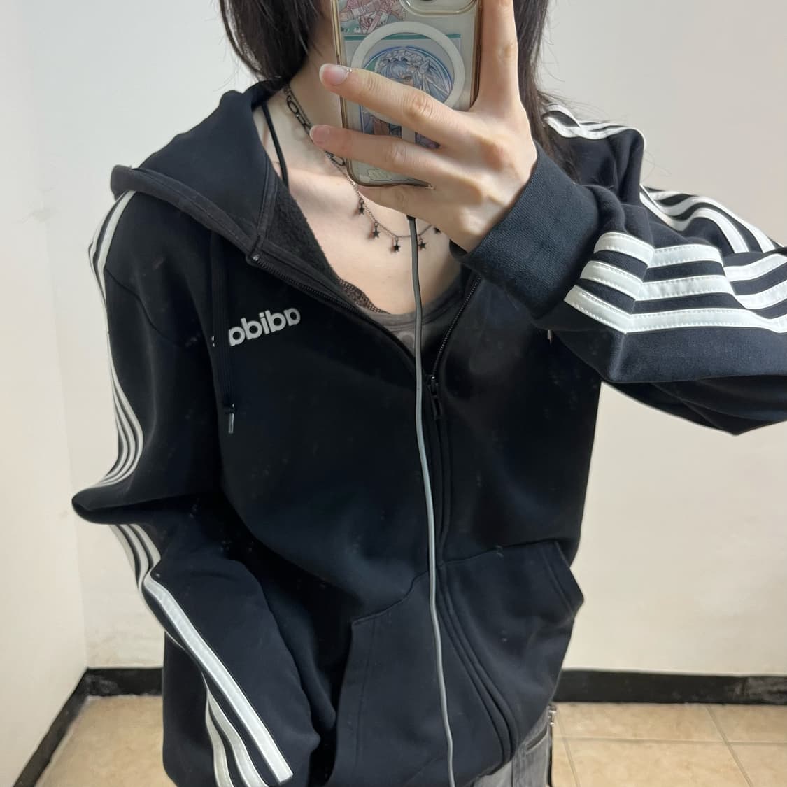 Adidas black hood zip-up 상품이미지3