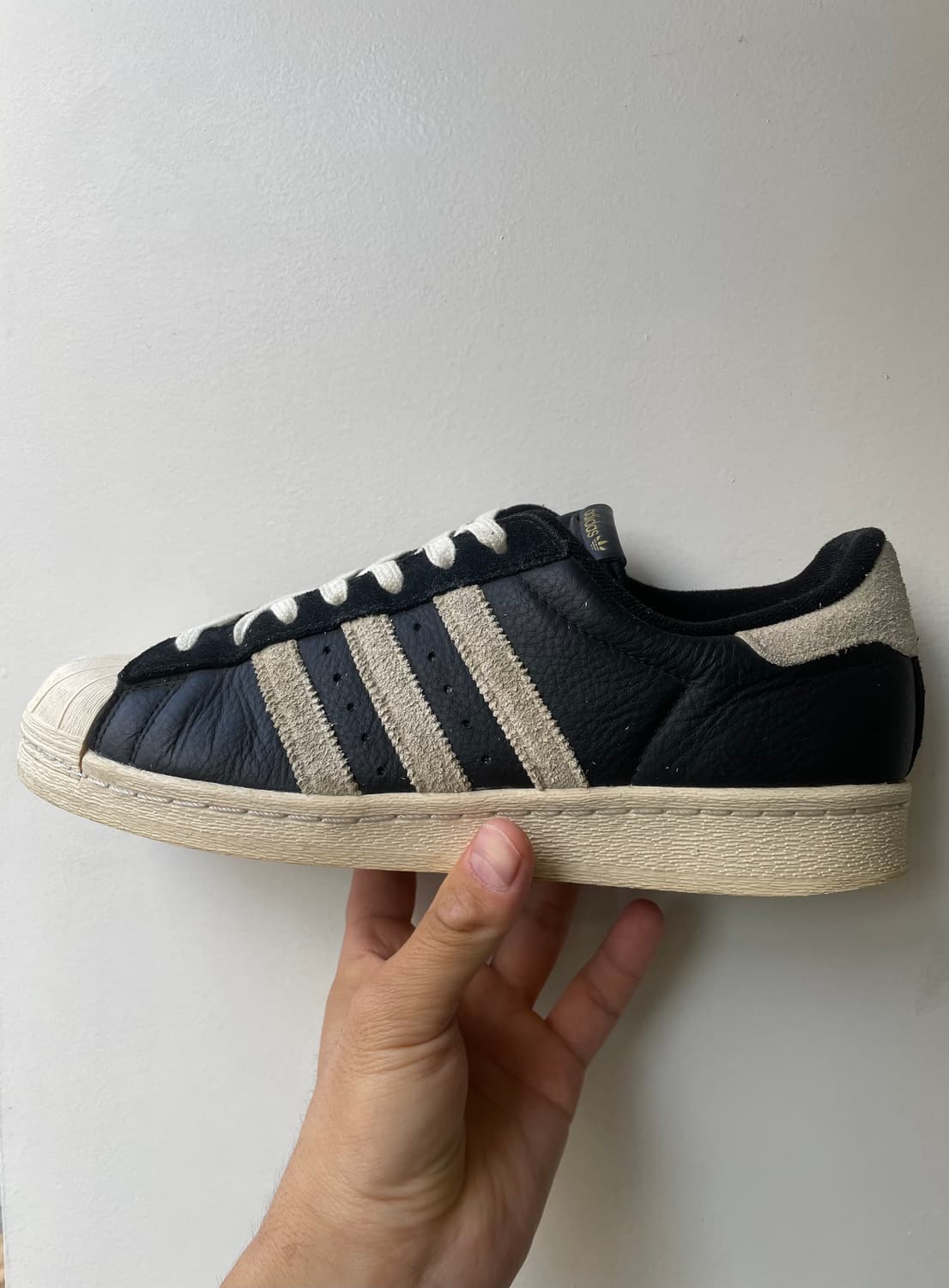 아디다스 슈퍼스타 82 블랙 화이트 상품이미지1