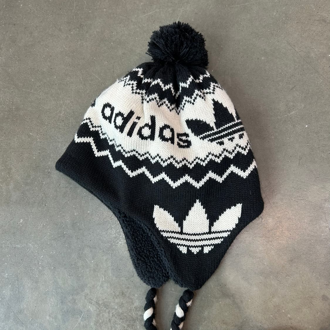 아디다스 이어플랩 폼 비니 상품이미지3