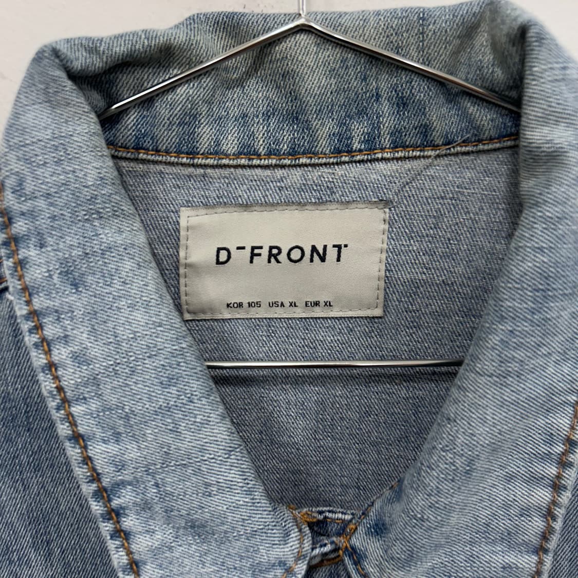 D-FRONT 포켓 데미지 연청 데님 트러커자켓 상품이미지3