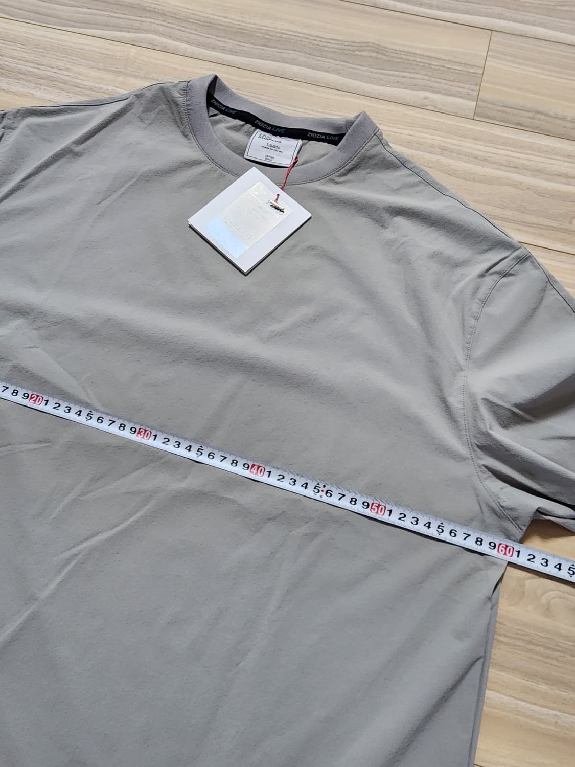 지오지아나일론우븐반팔티셔츠라이트그레이 상품이미지5