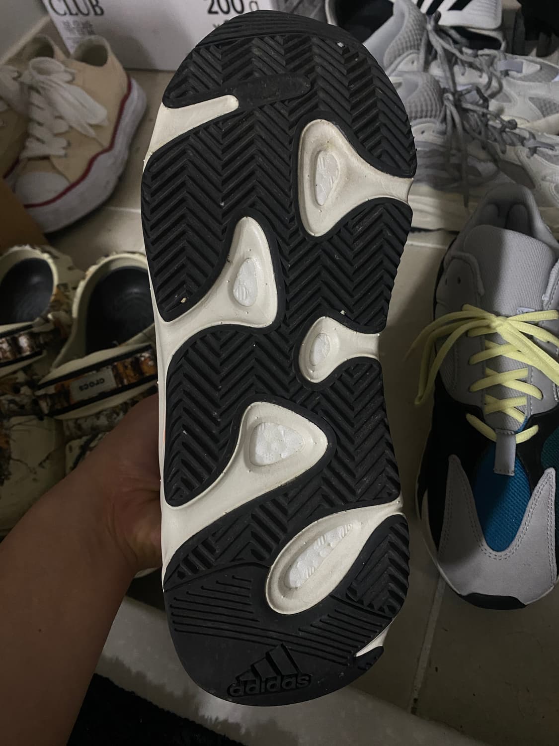 아디다스 이지 700 웨이브러너 295 상품이미지4