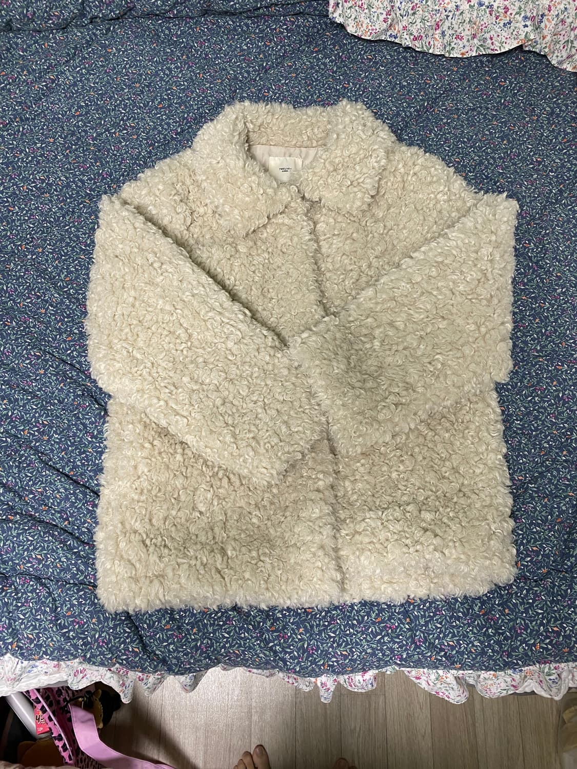 뽀글이 퍼 자켓 아이보리 베이지 상품이미지3