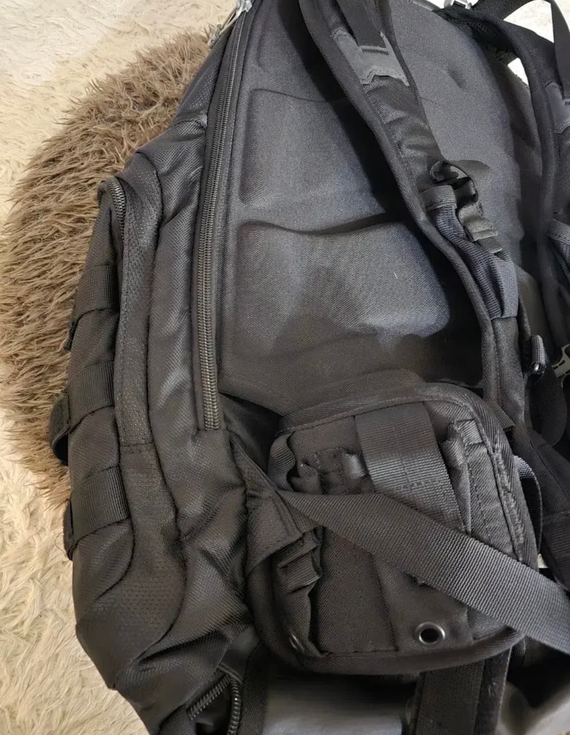 오클리  키친싱크 테크니컬 백팩 상품이미지9