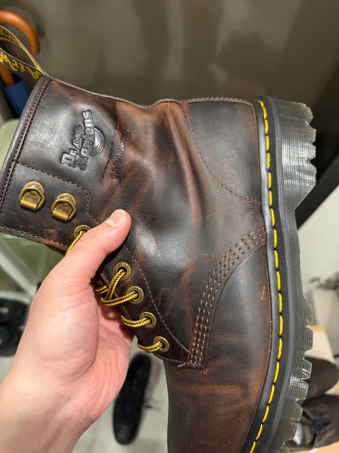 닥터마틴x디스이즈네버댓 1460 왁스드 풀그레인 브라운 280 상품이미지3